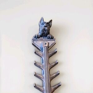 Vintage 40s Syroco Scottie Dog Wall Vertical Tie, Leash, Jewelry Holder Rack